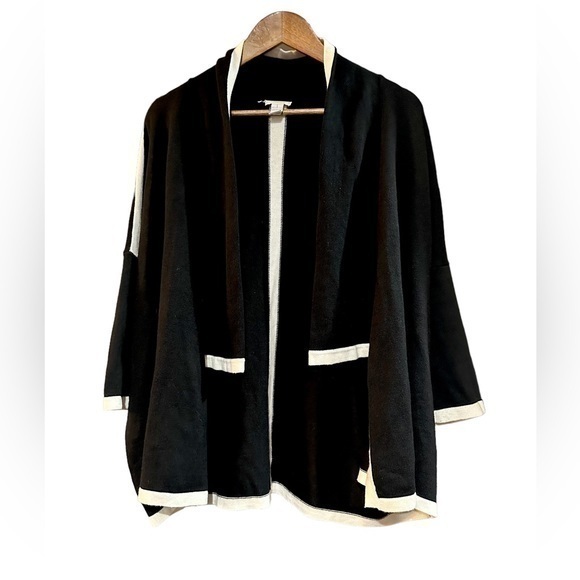 Chico's Tops - Chicos Black and White 3/4 Sleeve Cardigan - Womens Size 1